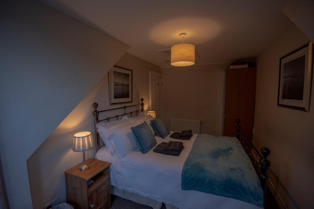 Forth Reflections Self Catering South Queensferry Bagian luar foto