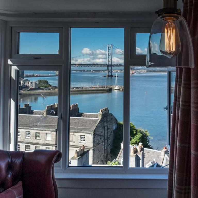 Forth Reflections Self Catering South Queensferry Bagian luar foto